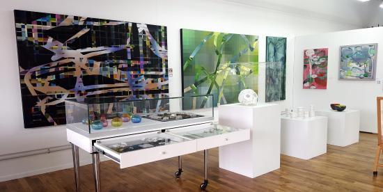 Helium Gallery