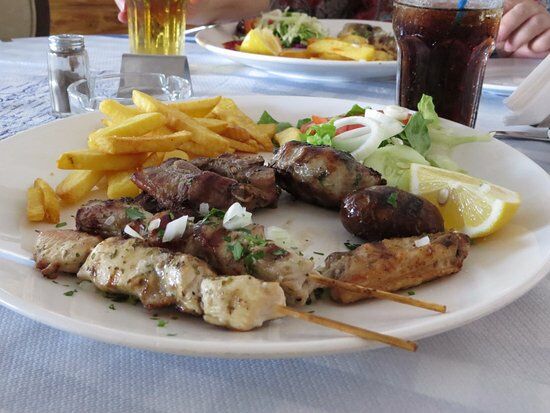 Costas Tavern