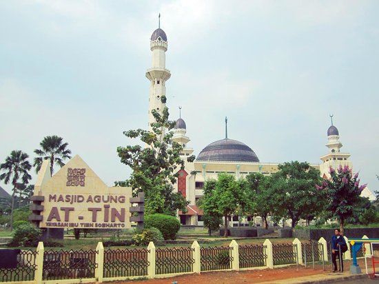 At Tin Mosque