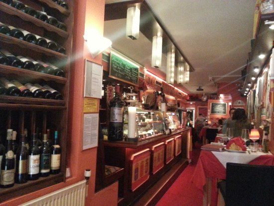 Avelino Tapas y Vino