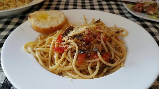 Pomodoro Pizza Pasta Kitchen