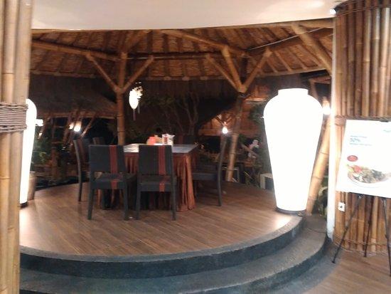 Saung Layaran