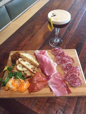 Mr Edward's Alehouse & Kitchen
