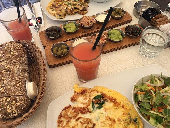 Paamaim Cafe