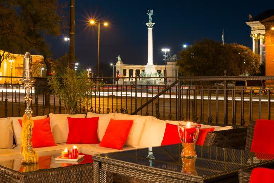 Mirage Cafe and Bar