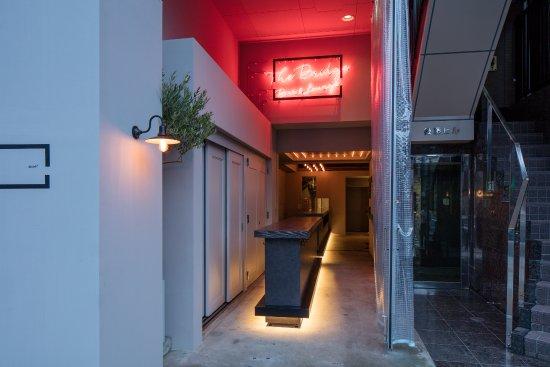 The Bridge Bar&Lounge
