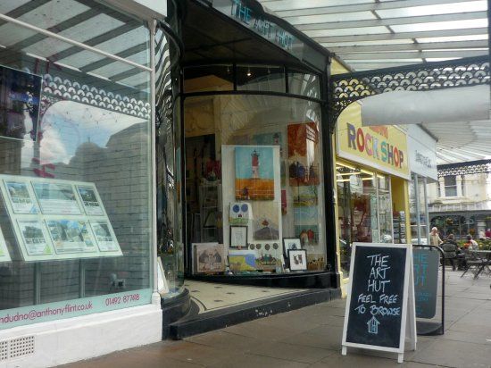 The Art Hut