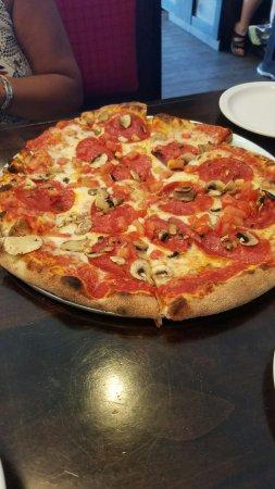 Revolve Pizza Kitchen