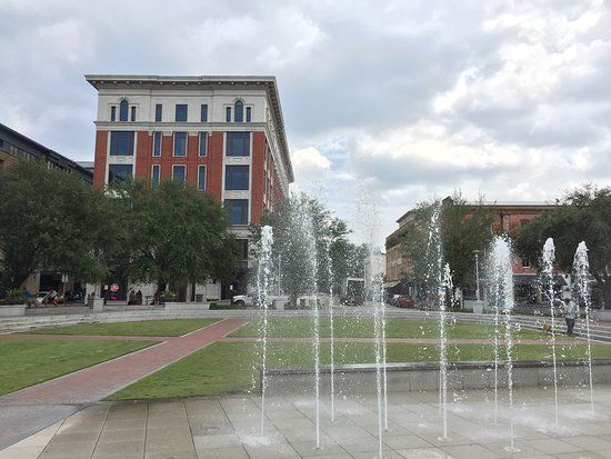 Ellis Square
