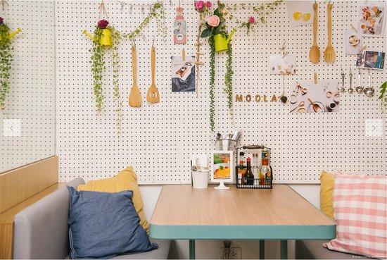Moola Cafe