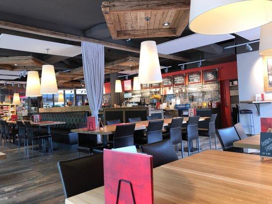 Kuhn Bacherei Cafe