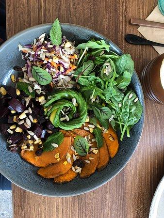 Honey & Bear Cafe