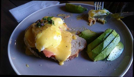 Nest Deli