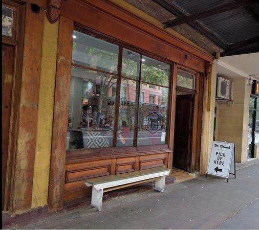 Mug Life Cafe