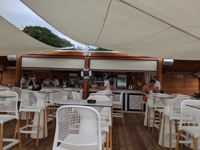 Joe's Beach Lounge & Bar