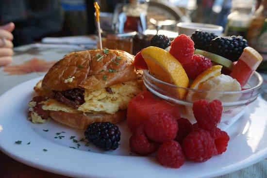 Hollywood Cafe