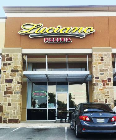 Luciano Family Pizzeria
