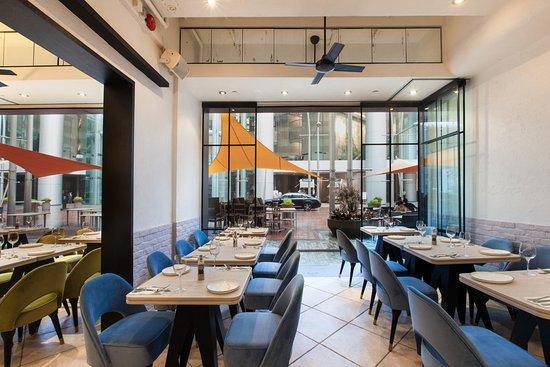 Enoteca Quarry Bay