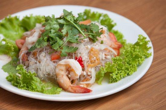 Ruen Petch Suki & Restaurant