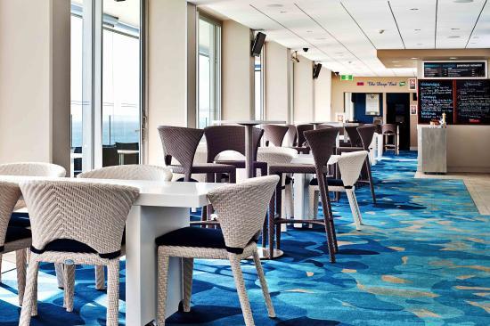 Icebergs Club Bistro