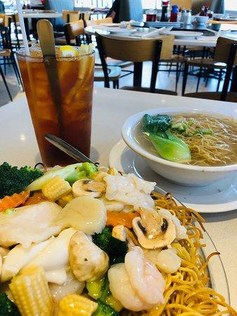 Hoy's Won Ton House
