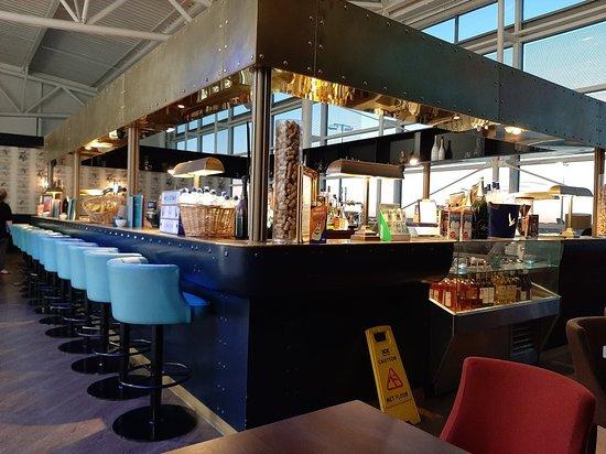 Cabin Bar