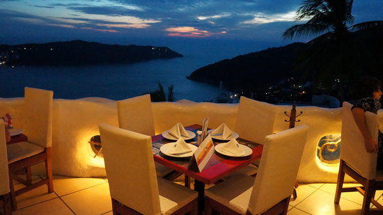 Sirocco Restaurant & Tapas Bar