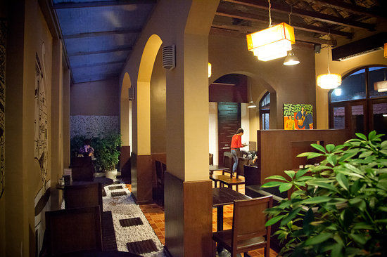 Joma Bakery Cafe