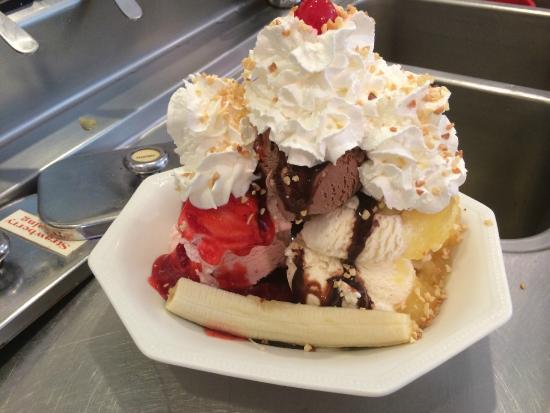 The Apple Valley Creamery and Bake Shop