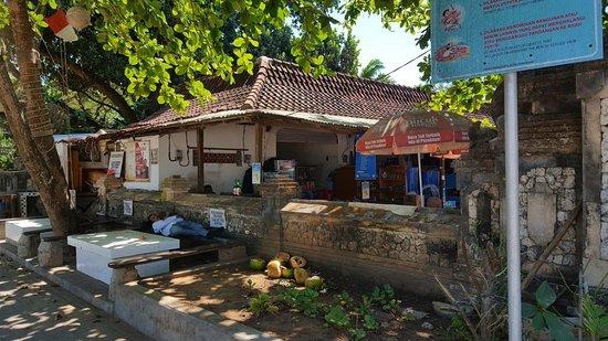 Warung Wati