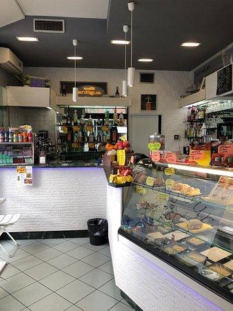 Bonjour Cafe