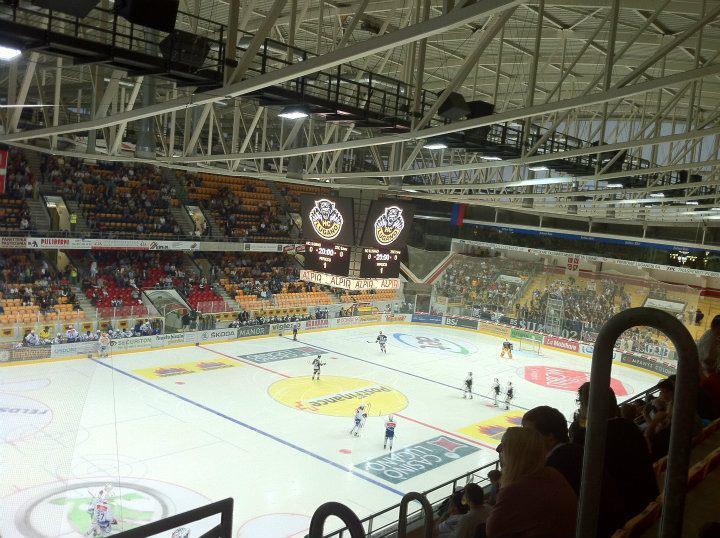 Corner Arena