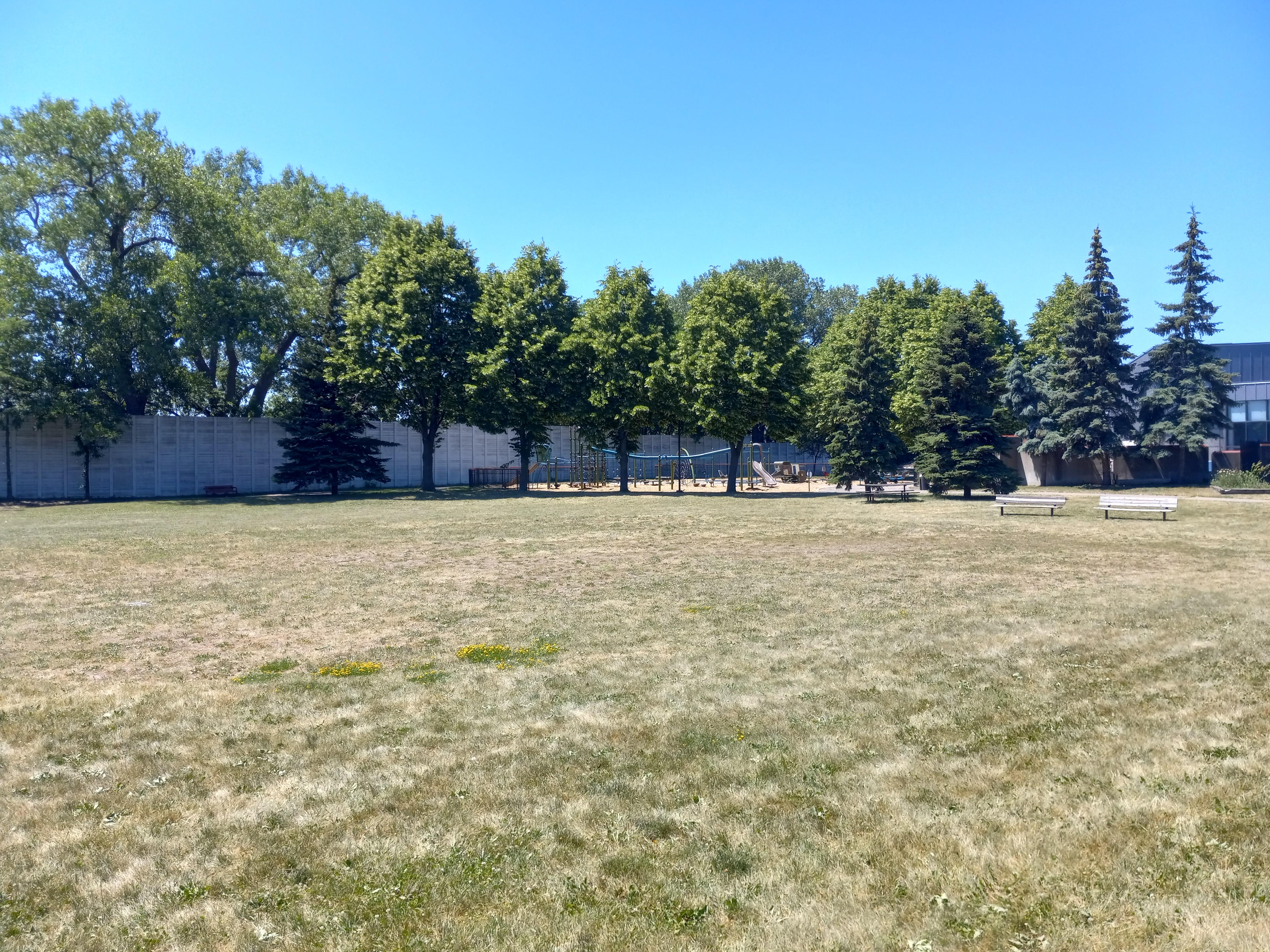 Luxton Park