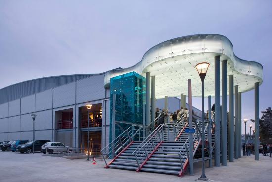 Badminton Theatre
