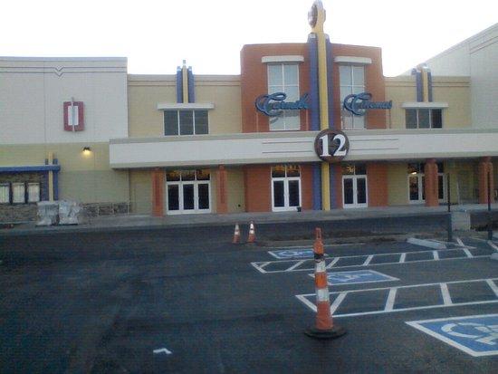 AMC Tulsa Hills 12