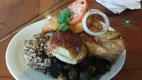 Harpoon's Surf Bar & Grill