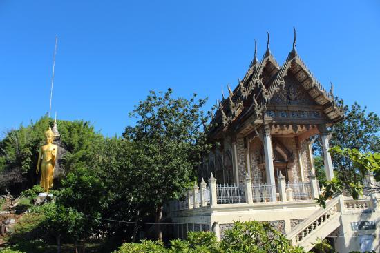 Wat Khao Krailas Temple