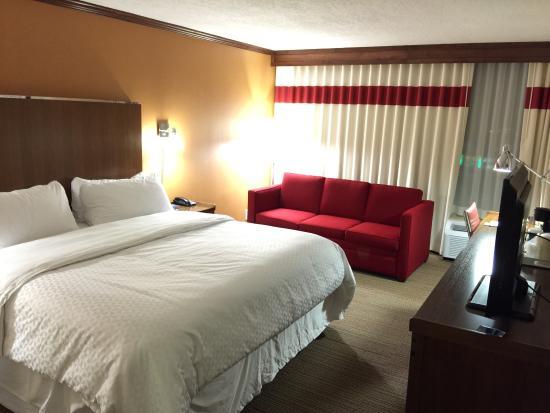 Four Points by Sheraton Kansas City Airport