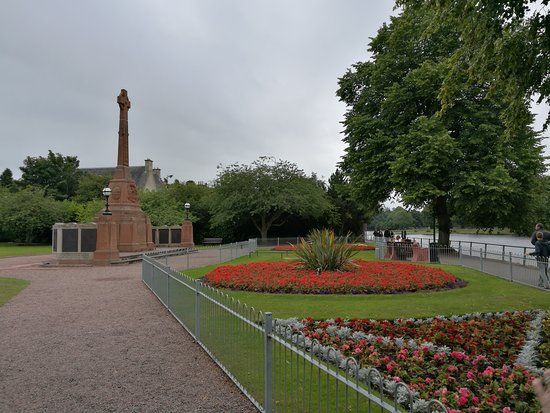 Cavell Gardens