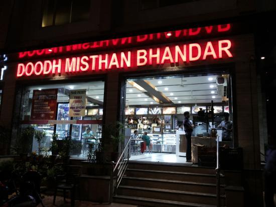 Doodh Mishthan Bhandar