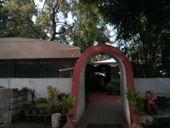 Kamat Madhuvan