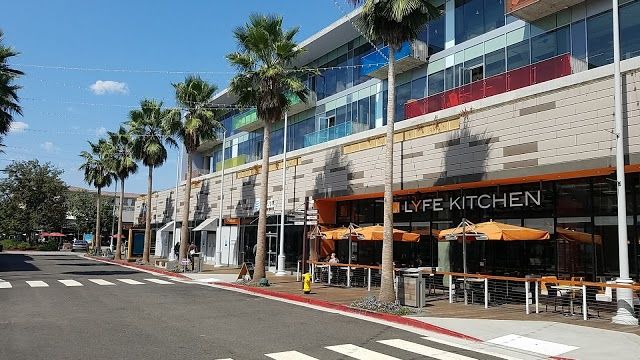 Runway Mall