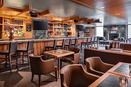 The FireRock Lounge