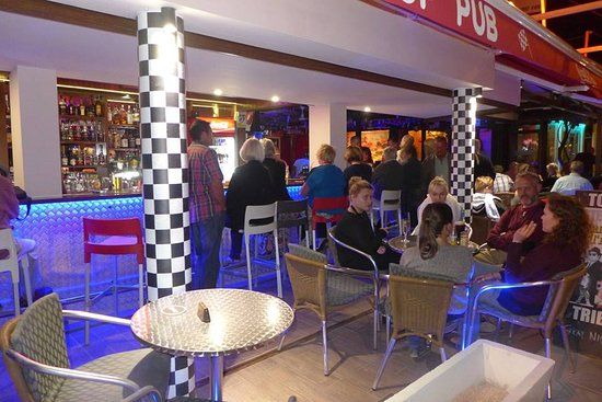 Pit Stop Pub