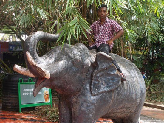 Changampuzha Park