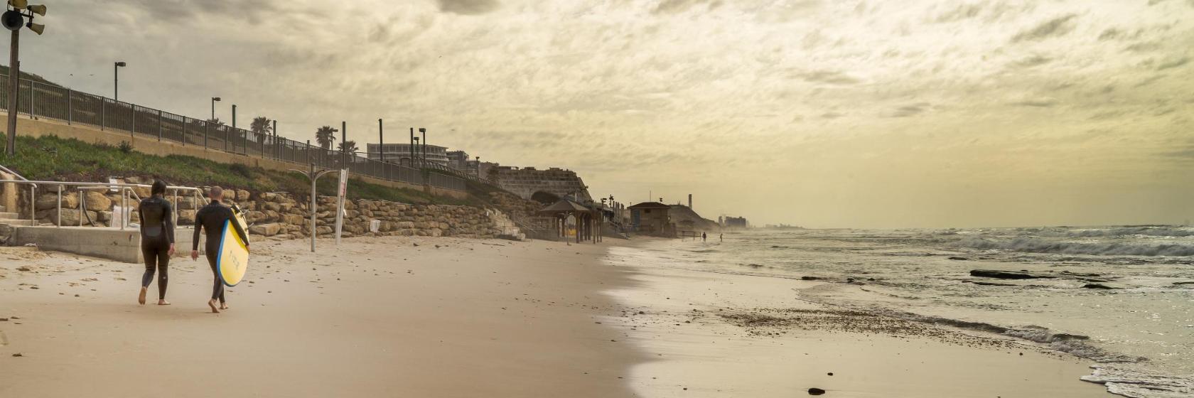 HaTzuk Beach