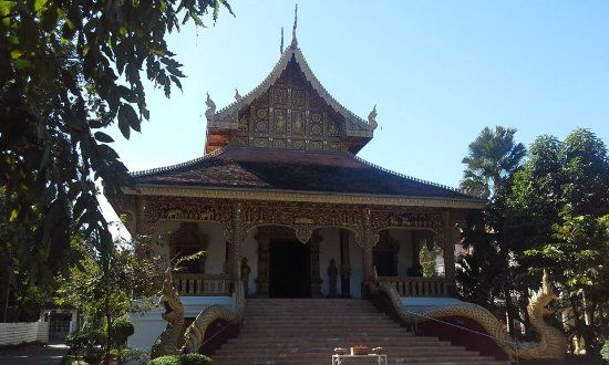 Chiang Chom Temple