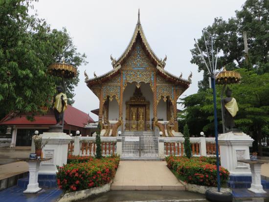 Sutthichitto Art Gallery in Wat Muen San
